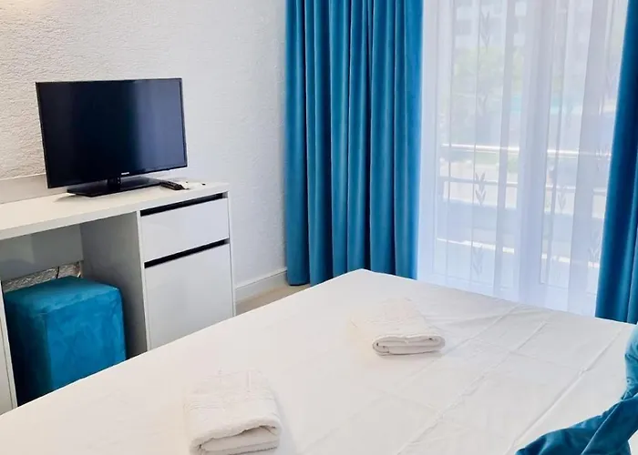 Szálloda Casa Petra - *